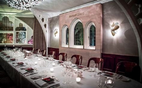 The cosmopolitan of las vegas offers unmatched group and private dining experiences for parties of 10 or more. Mosimann's Private Dining Club review - Private Dining Rooms