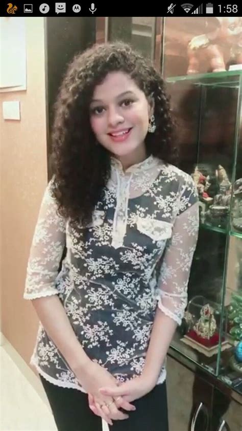 Pin By Shanvi🦋 On Palak Muchhal ♥️ Fashion Women Female Singers