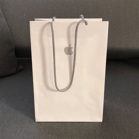Apple Shopping Bag On Mercari Bags Iphone Shop Shopping Bag