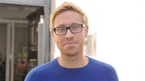 Comedian Russell Howard Probably Did Right Thing As Act Filmed Bbc News