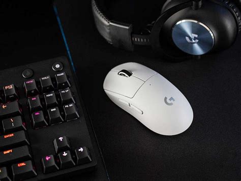 Logitech G Pro X Superlight Wireless Gaming Mouse Features The Hero 25k