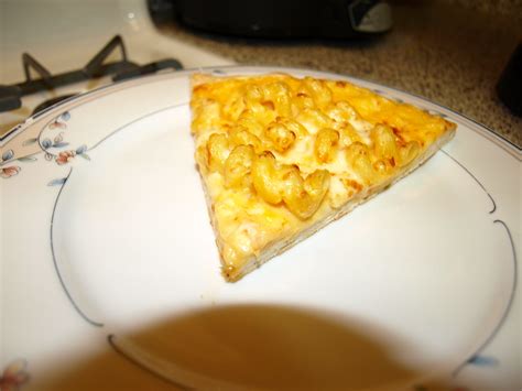 Macaroni And Cheese Pizza Slice Mac And Cheese Pizza Make Flickr