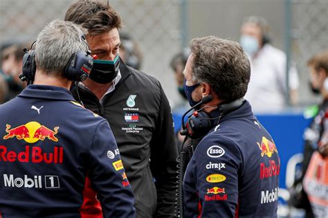 Nach FIA Urteil Mercedes Mit Scharfer Stellungnahme In Richtung Red Bull