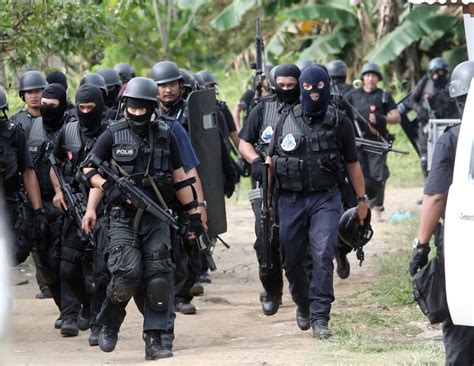 Sesungguhnya kita berjuang bukan kerana nama. 5 pasukan khas polis dan tentera Malaysia yang bukan ...