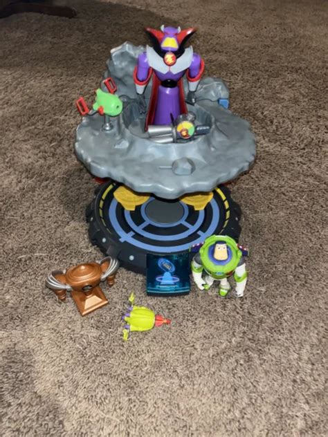 Disney Storepark Exclusive Pixar Toybox Action Figure Zurg Lair