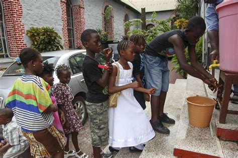 Zwei weitere patienten sind gestorben. Ebola-Epidemie: Zahl der Opfer auf mehr als 800 gestiegen ...