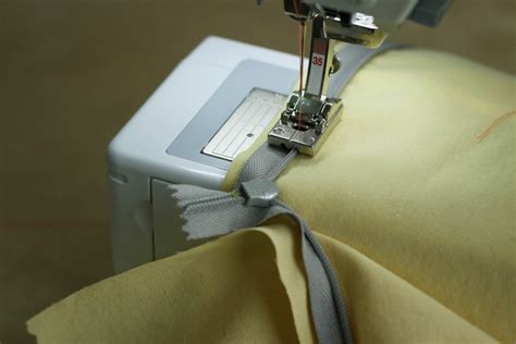 How do you put in a zipper? Tutorial: Installing an Invisible Zipper (with video ...