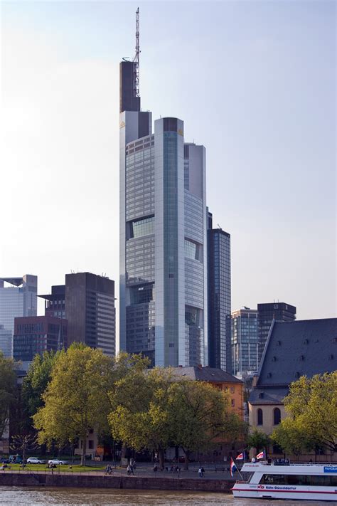 Filefrankfurt Am Main Commerzbank Tower Ansicht Vom Eisernen Steg