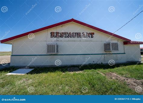 Abandoned Conway Inn, a Motel with a Restaurant Along Route 66, Now