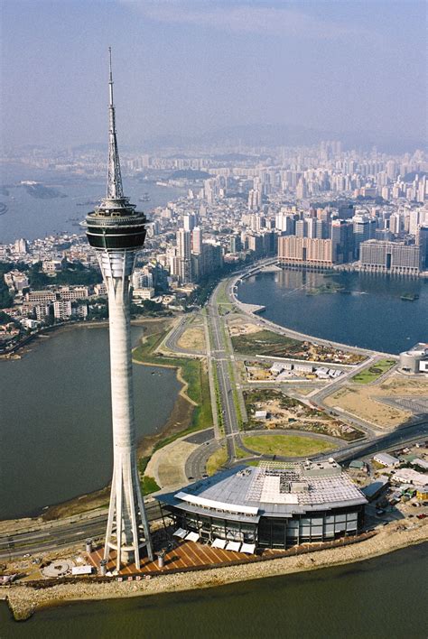The sky tower is a telecommunications and observation tower in auckland, new zealand. Bungee Jumping at Macau Tower | Lakwatsera de Primera