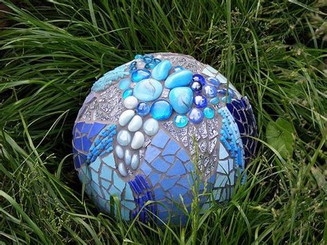 Diy Decorative Garden Balls Craft Projects For Every Fan