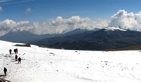 Desde 2010 se han perdido 8,4 kilómetros cuadrados y hoy solo quedan 37. extraviados nevado del Tolima: Continúa búsqueda de montañistas extraviados en el nevado del ...
