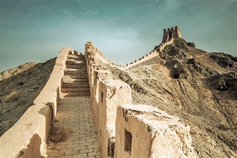 Know its facts, location, length, history, best time to visit, etc. Visiting Dunhuang & Jiayuguan: Mogao Caves, Western End of ...