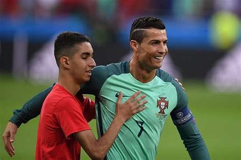 euro 2016 cristiano ronaldo shows a lovely gesture to his fan on field