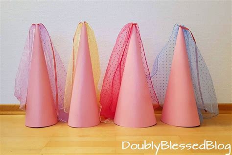 Prinzessinnenhüte für die Geburtstagsparty | DoublyBlessedBlog