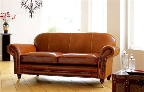 Antique Leather Sofas A Touch Of Elegance And Luxury Vintage Leather