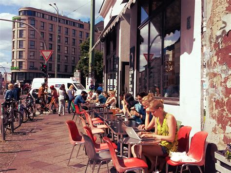 Das adina berlin mitte liegt nur 10 gehminuten von zahlreichen geschäften, cafés, bars und restaurants entfernt und ist der. Mitte - Stadtzentrum - Vegan Tours Berlin