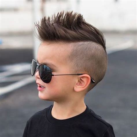 The freedom of adding a design to your kid's hairstyle makes them even cooler. 35 Cute Toddler Boy Haircuts (2019 Guide | Toddler boy ...