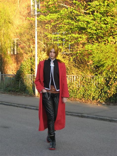 The set includes three piece costumes, which fullmetal alchemist edward cosplay costume china wholesale. Empadinha Frita: Cosplay - Fullmetal Alchemist - Edward Elric