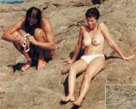 Aitana Sánchez Gijón desnuda Página fotos desnuda descuido topless bikini pezón