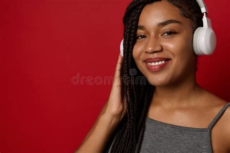 Headshot Of Attractive Stunning Delighted Cheerful African Young Woman