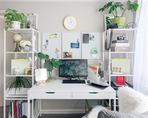 17 Desk Decor Ideas To Use For Workplace And Cubicle Decor Chanty