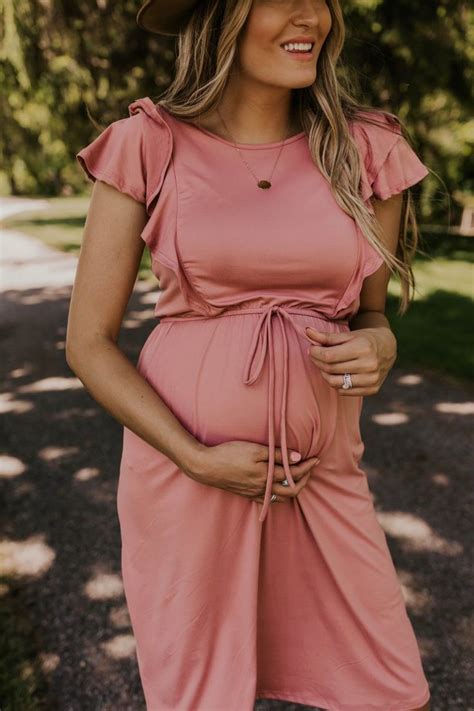 Tara Ruffle Mom Dress In 2020 With Images Stylish Maternity Outfits