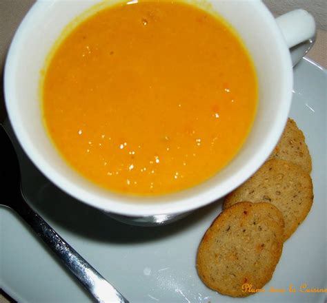 Soupe ou velouté de carottes épicée et au lait de coco