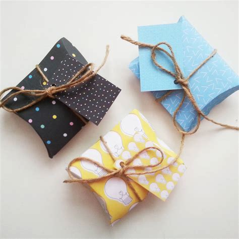 Easy gift box decoration ideas with stunning results! set of six 'shine bright' diy pillow gift boxes by ...