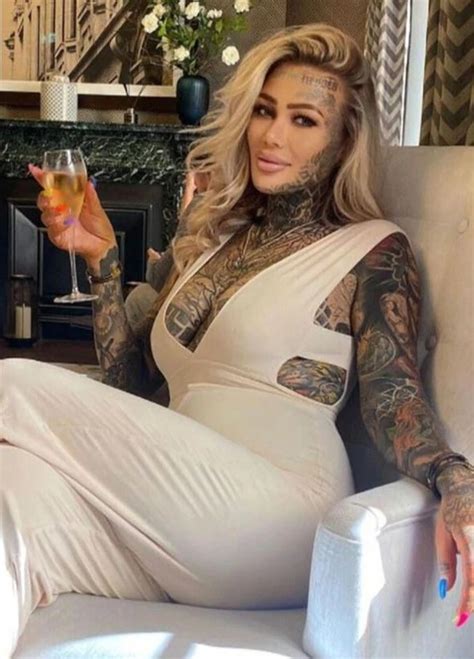 Britain S Most Tattooed Woman Shares Photo Of Her Before Full