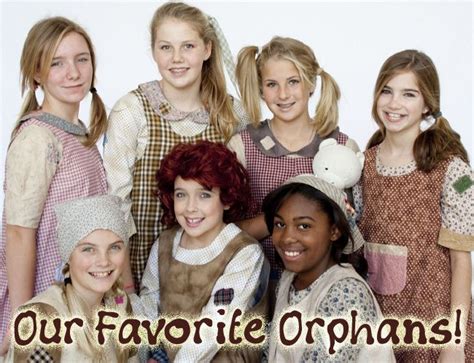 Orphan Annie Costume For Girls In 2020 Orphan Annie Costume Orphan Costume Annie Costume