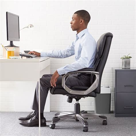 7 Best Office Chair For Tall Person In 2020