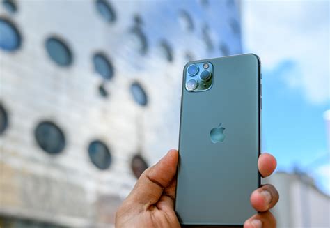 Iphone 11 Pro Max Review Come For The Cameras Stay For The Battery