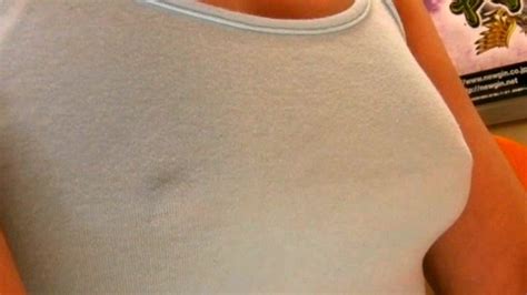 パチンコに熱中している女性の胸ポチ盗撮 2 エロ動画・アダルトビデオ Fanza動画