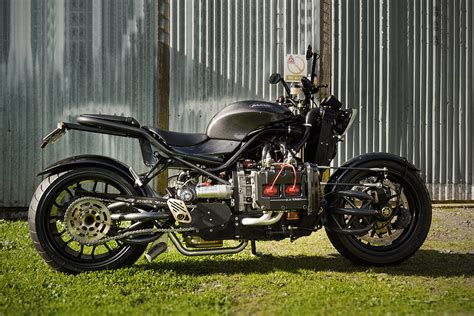 The Mad Boxer Wrx Powered Custom Motorcycle 01 Fhm