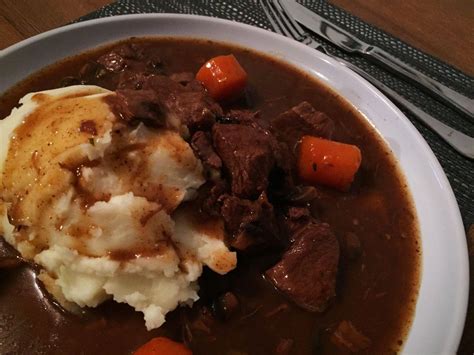Slow Cooked Beef And Red Wine Casserole