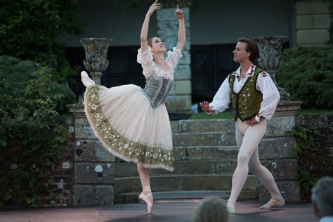 Ballet Under The Stars Returns This July To Hatch House The New