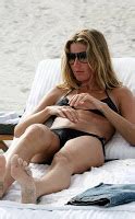 Tom brady has a twin sister, julie, who just so happens to be married to a former member of the boston red sox in kevin youkilis. HOT CELEBRITY IN BIKINI: GISELE BUNDCHEN