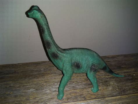 Dinosaur Brontosaurus Apatosaurus Big Green Gigantic Sauropod Action