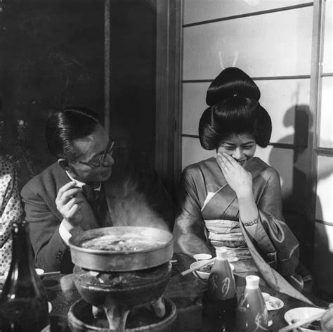 memoirs of the geisha vintage photographs document everyday life of japanese female
