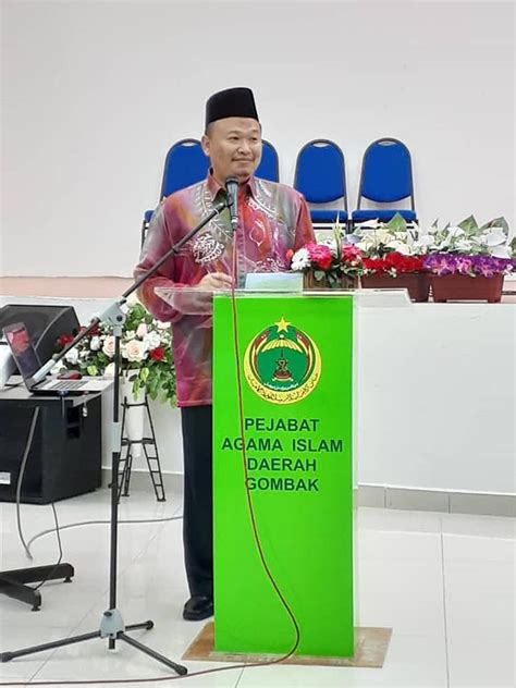 Map and directions to the location with picture. Pejabat Agama Islam Daerah Gombak Batu Caves Selangor