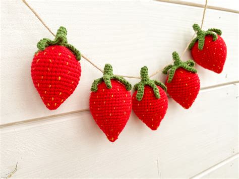 Strawberry Garlandsummer Garland Nursery Garlandstrawberr Inspire
