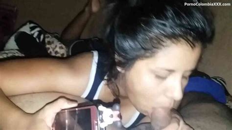 ᐈ esposa infiel habla por telefono con su marido Porno Colombia XXX