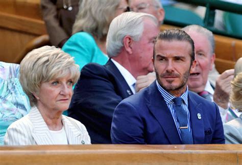 Wimbledon 2017 David Beckham And His Mother Sandra Join Anna Wintour