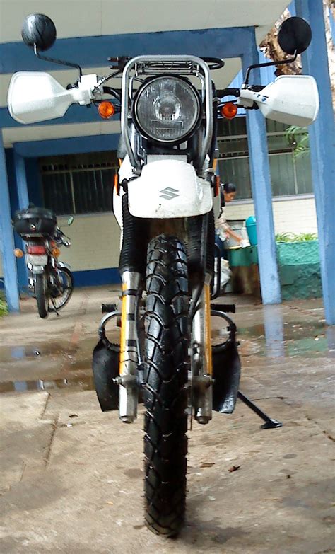 Max torque was 13.28 ft/lbs (18.0 nm) @ 7000 rpm. Suzuki DR200SE - Wikipedia