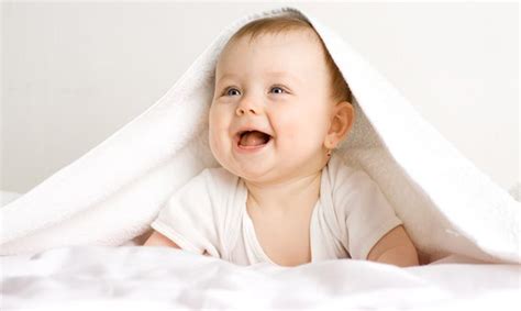 Cute Baby Smiling Wallpapers