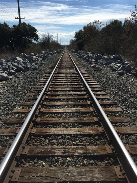 Perspective Tracks Train · Free Photo On Pixabay