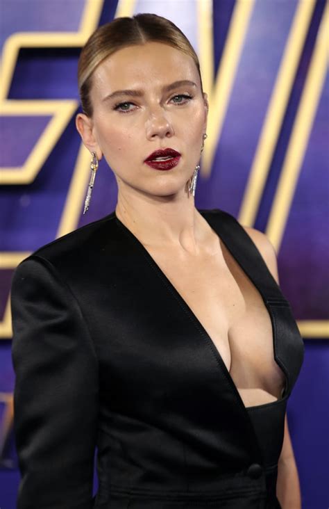 Endgame (so, everyone) will know that natasha came to a sad end when she sacrificed herself in order to obtain the soul stone. Scarlett Johansson Black Suit at Avengers Endgame Red ...