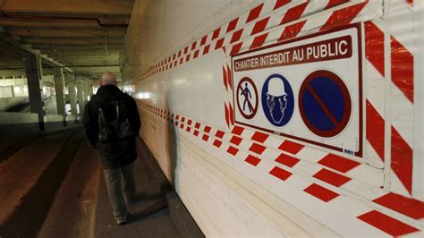Au lieu de désamianter tout le il est affecté par une maladie pulmonaire très fréquente chez les personnes exposées à l'amiante. Amiante : un nouveau locataire quitte la tour Montparnasse