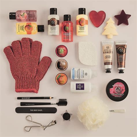 Ethically sourced, inspired by nature, the body shop is committed to banning animal testing. The Body Shop Beauty Advent Calendars 2017 contents ...
